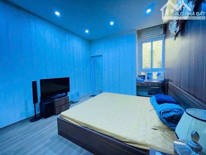 Bán Nhà Nguyễn Hoàng Tôn - Hàng Xóm Ciputra - Dạo Bộ Tây Hồ Lộng Gió - 8 Tỷ Nhỉnh - 3