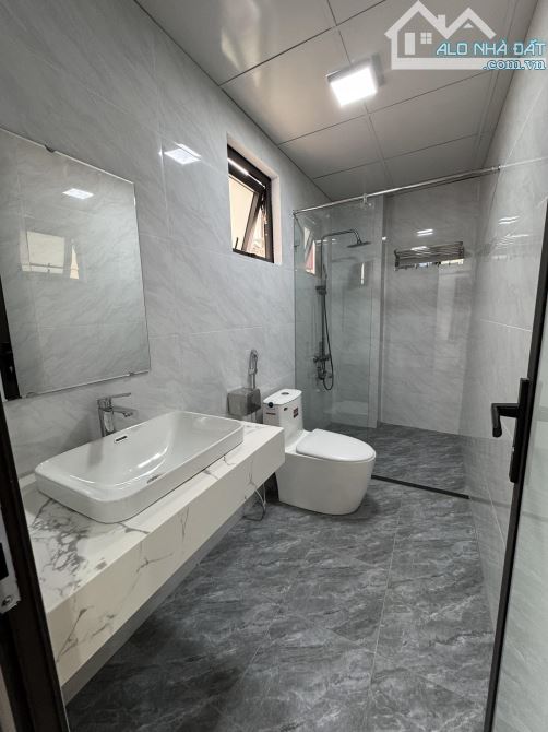 Nhà đẹp mới xây 8 tầng, 42m, mặt tiền mênh mông, thang máy tại Kim Giang, Thanh Trì - 3