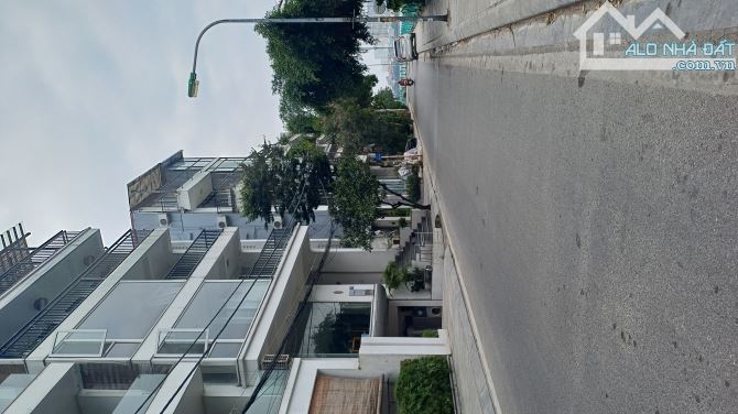 Bán nhà mặt phố mặt Hồ Tây 160m2, 220m2, 376m2 mặt tiền rộng view hồ Đẳng cấp - 3