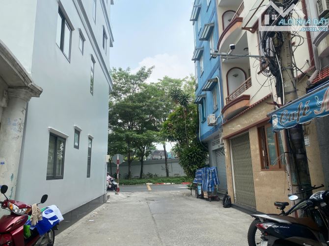 Bán Nhà 2 Mặt Tiền Hoàng Sa P.8 Q.3 ( 4 x 13m - 4 Tầng ) Hẻm Sau 6m Giá chỉ 16.Tỷ - 3