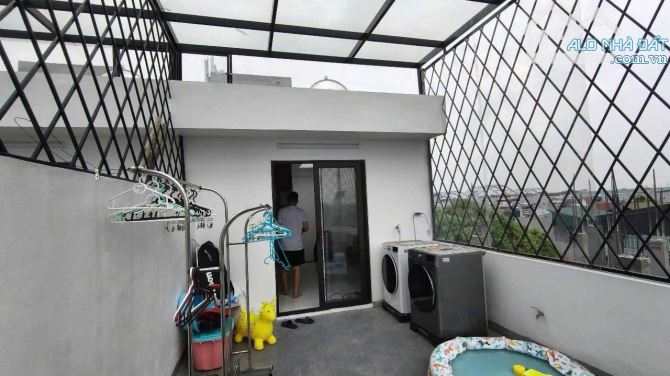 NHÀ MỚI phố Đức Giang 40M,6 tầng,nở hậu,ngõ thông,ôtô tránh,vỉa hè,kdoanh,nhỉnh 11 tỷ - 3