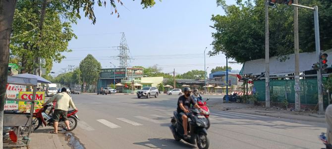 Bán nhà mặt tiền Bùi Hữu Nghĩa gần Cầu Bửu Hòa, Tân Vạn , Biên Hòa, 81m2, giá 5 tỷ 200 - 3