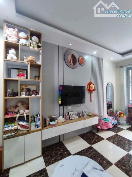 BÁN NHÀ LÔ GÓC NGỌC THỤY LONG BIÊN 5 TỶ, 35m,MT 4m, Ô TÔ, KINH DOANH, GẦN KHAI SƠN - 3