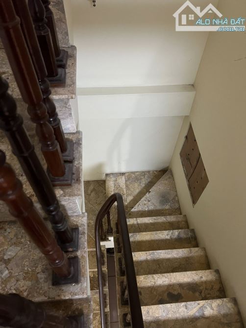 Bán nhà mặt phố Nguyễn Thị Định, quận Cầu Giấy, lô góc, DT 100m2 x 3 tầng, MT6m, giá 89 tỷ - 3