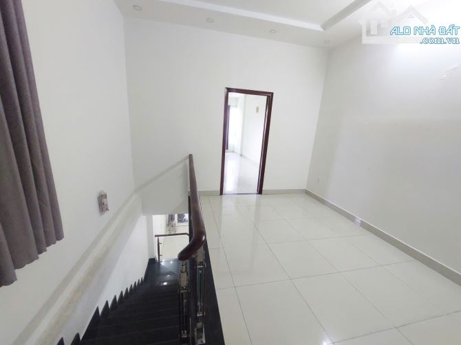 🔥CỰC PHẨM LÊ VĂN VIỆT – XE HƠI NGỦ TRONG NHÀ – GIÁ CHỈ 7 TỶ! - 3