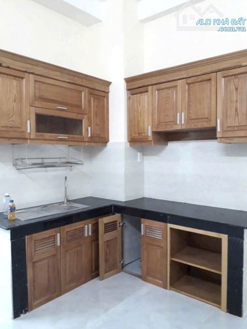 BÁN GẤP CHDV PHẠM VĂN HAI TÂN BÌNH DT 80M DÒNG TIỀN 40TR/T GIÁ 8,950 TỶ - 3