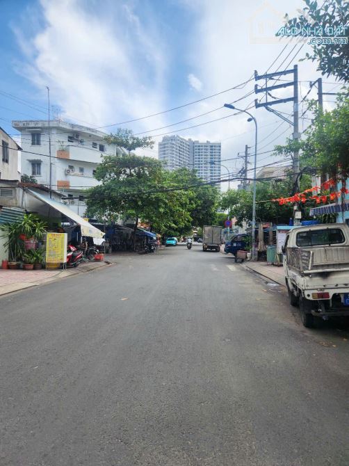 Hậu Giang ngay Coop Mart [ 4,6 X 26 ] Đường nhựa 6m lề 2m, 2 tầng đúc 6pn chỉ 12,5 tỷ. - 3
