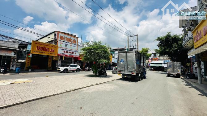 Nhà mặt tiền kinh doanh khu dân cư 434, phường Bình Hòa, Tp Thuận An. 6 tỷ - 4