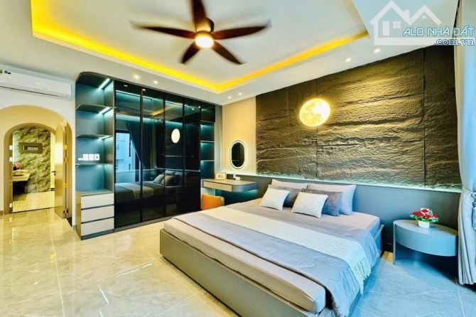 Bán nhà hẻm xe hơi, Đường Số 51, Gò Vấp, 56 m² (4m x 14m), 5 tầng - Giá 8.68 tỷ TL - 4