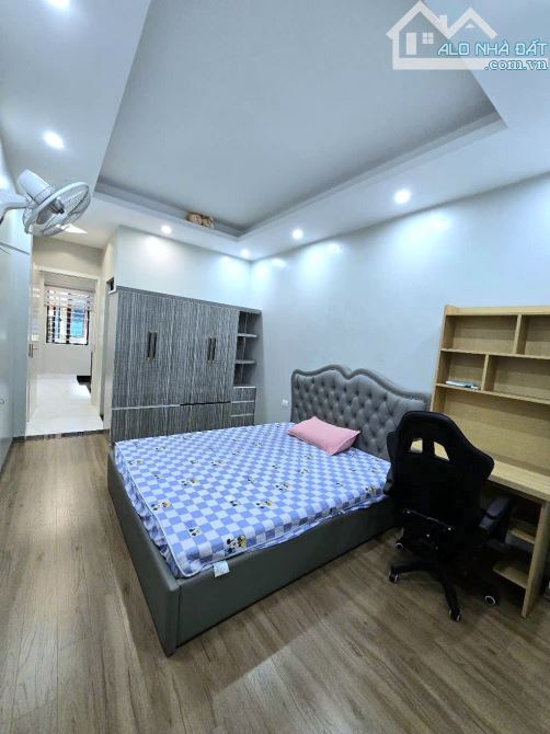 HÀ TRÌ HÀ ĐÔNG-5 TẦNG- AN NINH TÔT-TẶNG NỘI THẤT-OTO ĐỖ CÔNG-GẦN PHỐ - 4