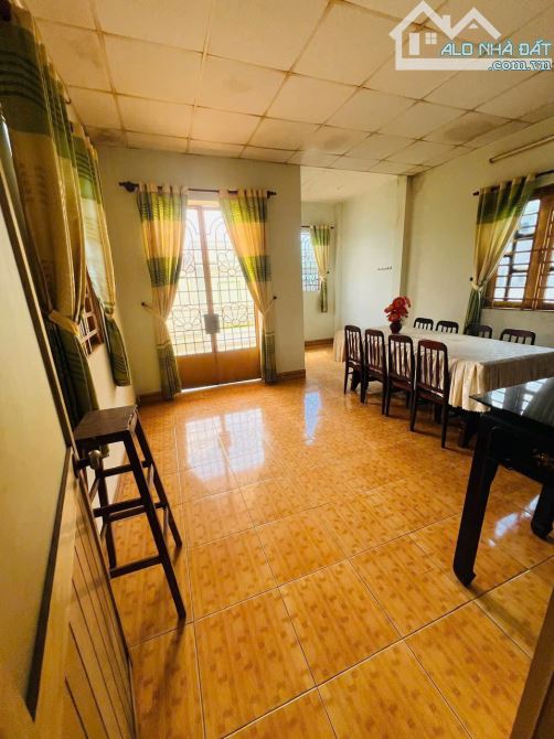 Bán nhà đường số 1 căn góc Quốc lộ 13 P HB. Phước gần chợ nông sản Thủ Đức (283m2) 11 tỷ - 4