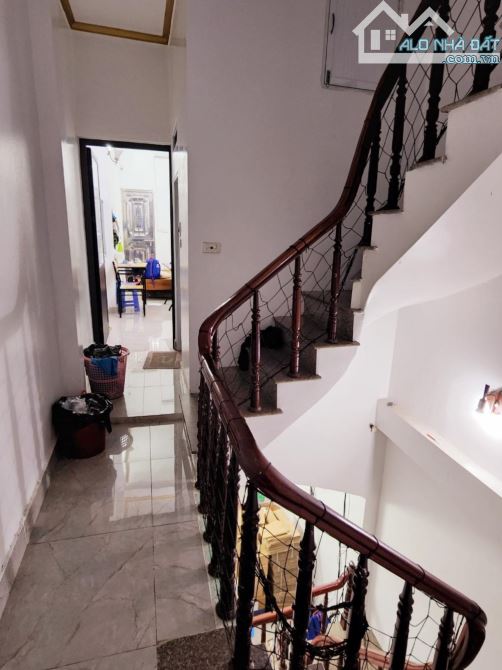 Bán nhà Vũ Hữu, Thanh Xuân, ngõ ba gác tránh, 30m ô tô, 2 mặt thoáng, 46m2, 7.5tỷ - 4