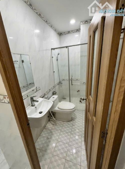 NHÀ 1/ THỚI AN 22, Q12. 3 TẦNG, HẺM XE TẢI. GIÁ 6TY.  VỪA Ở VỪA CHO THUÊ, THU NHẬP 20TR/TH - 4