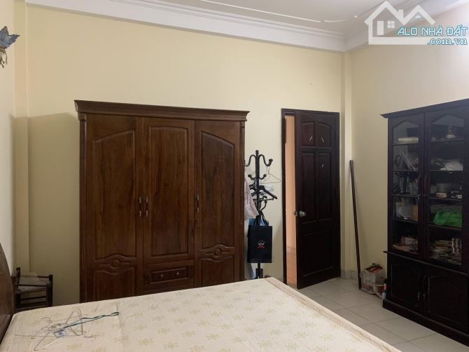 Bán nhà phân lô Trần Duy Hưng - Cầu Giấy - Oto tránh - 30m ra phố - Sổ vuông - 21.8 tỷ - 4