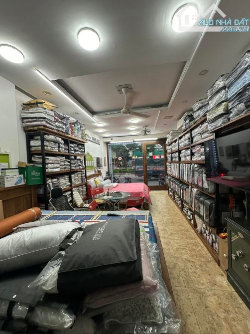 SIÊU PHẨM MẶT PHỐ LÊ VĂN LƯƠNG 50m2 - 4T - MT 4m - 29.5 TỶ - VỈA HÈ RỘNG - KINH DOANH ĐỈNH - 4