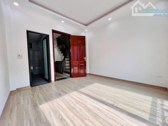 Bán nhà lê trọng tấn hà đông Ô tô đỗ cửa vài bước ra phố DT40m2 giá hơn 8 tỷ - 4