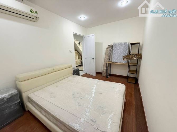 Nhà đẹp ngay Cv Làng Hoa chỉ hơn 5 đồng - 4