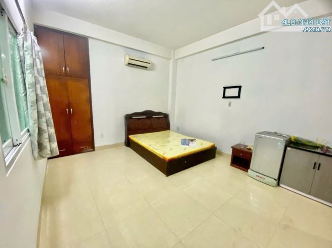 BÙI HỮU NGHĨA - HẺM XE TẢI 7 TẦNG THANG MÁY - 10 PN DÒNG TIỀN 70TR/THÁNG - GIÁ 19.7T - 4
