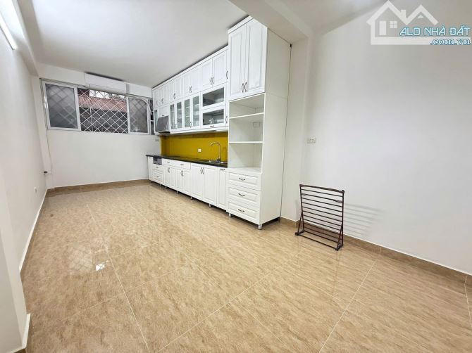 NHÀ ĐÀO TẤN - DÂN XÂY- NGÕ THÔNG - DT 44m2 4 tầng Mặt Tiền 3.3m Giá 13.85 tỷ - 4