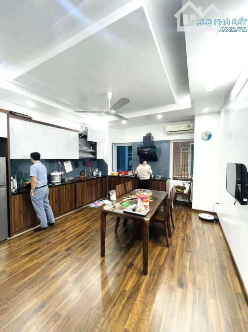 Bán nhà Lê Lợi HĐ 55m x 4T, 4PN, gần trường cấp 1 cấp 2, vài bước ra ô tô, giá chỉ 8 tỷ - 5