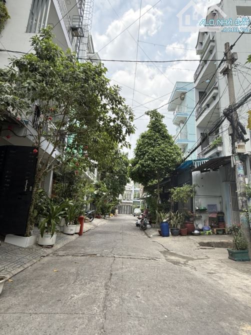 🏡 BÁN NHÀ 48M²– 3 TẦNG ĐÚC– Gần chợ Tân Hương– 3PN – 4WC – GIÁ CHỈ 6TỶ1