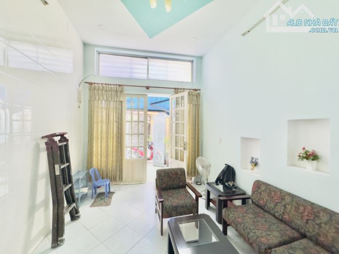 Gấp bán nhà Sài Gòn, liền kế Mt Trần Khắc Chân, 4 tầng, giá 11T6. - 5