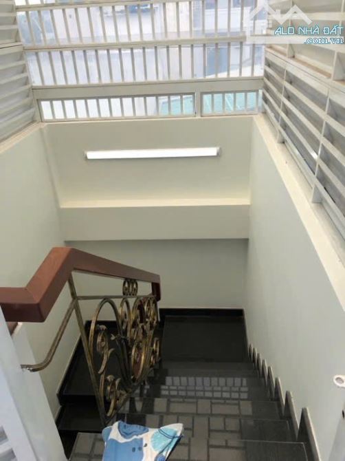 Bán Nhà 3Lầu . Mặt  Tiền Thống Nhất . Gò Vấp . 4 x 18 . Nhỉnh hơn 11 Tỷ - 5