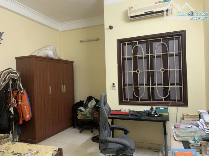 Bán nhà phân lô Trần Duy Hưng - Cầu Giấy - Oto tránh - 30m ra phố - Sổ vuông - 21.8 tỷ - 5