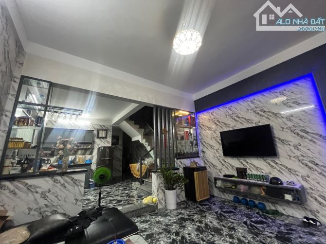 🆘NHÀ LÝ NAM ĐẾ ĐẸP, CÓ BỂ BƠI VIEW CỰC XINH - 3 TẦNG. GÍA 3 TỶ ××× 🆘   ♡♡♡ Lý Nam Đế 109 - 5