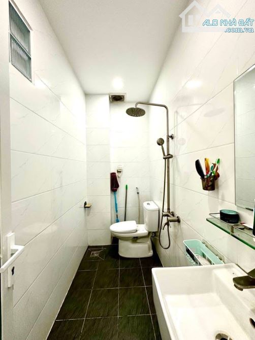 Nhà đẹp ngay Cv Làng Hoa chỉ hơn 5 đồng - 5