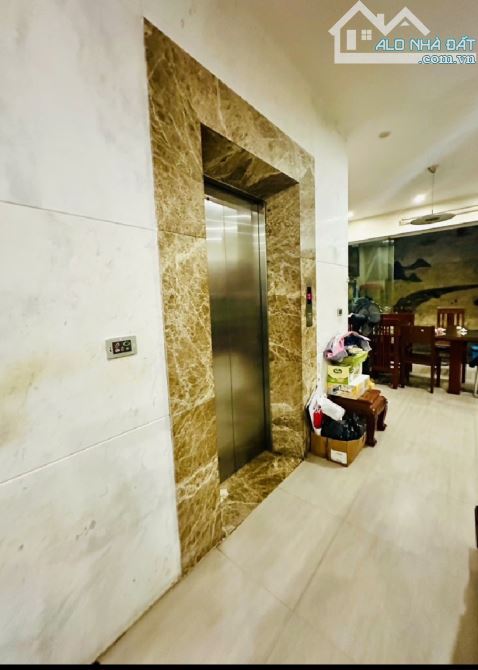 42 tỷ/92 M2/5.5 M tiền/ 5 tầng/ Phân Lô vỉa hè Ô tô chánh. Nguyễn Trãi - 5
