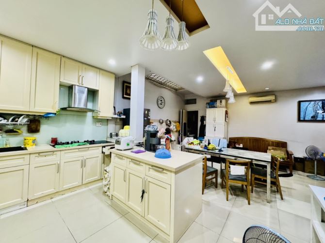 💥ĐẶNG VĂN NGỮ - P.10 - Q.PHÚ NHUẬN - BIỆT THỰ 3 TẦNG -100m2 ĐẤT - NGANG HƠN 7M 👉 23 TỶ - 5
