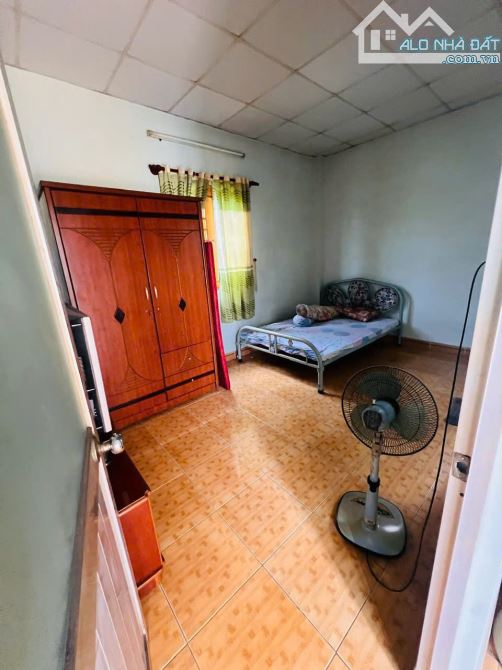 Bán nhà đường số 1 căn góc Quốc lộ 13 P HB. Phước gần chợ nông sản Thủ Đức (283m2) 11 tỷ - 6
