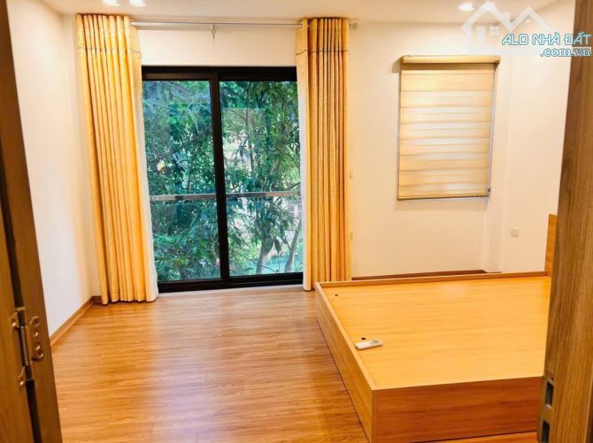 Cho thuê nhà ngõ 206 Cổ Linh Long Biên 9 triệu, 34m, 5 tầng ,3PN, full NT, Ô TÔ - 6