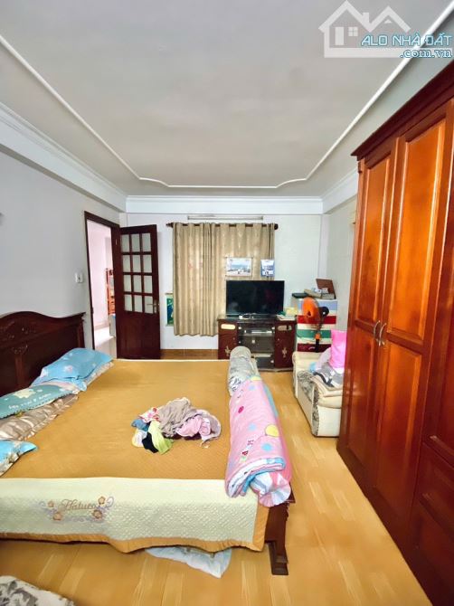BÁN NHÀ 5 TẦNG HẺM RỘNG - SÁT MT - BÙI THẾ MỸ - TÂN BÌNH - 64M2 - NGANG 6M - NHỈNH 7 TỶ - 6