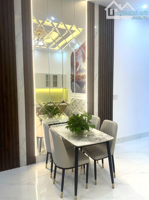 ✅ Bán nhà 1 trệt 1 lầu mặt tiền hẽm 20 , cách Nguyễn Văn Tiếp chỉ 100m thuộc Phường 5 - 7