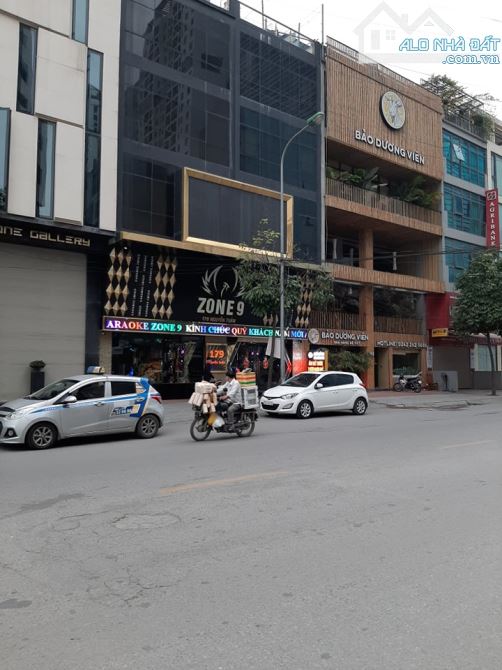 Bán nhà 6 tầng 1 hầm 85m2 mặt phố Nguyễn Tuân đoạn đường to đã mở, có thang máy, cho thuê - 8