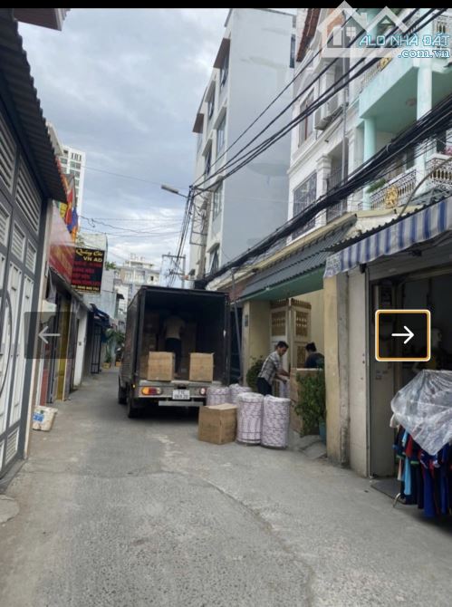 Nhà Quận 7 dưới 2 tỷ - HẺM ÔTÔ - 2TẦNG -2PN- 2TỶ1 - 8