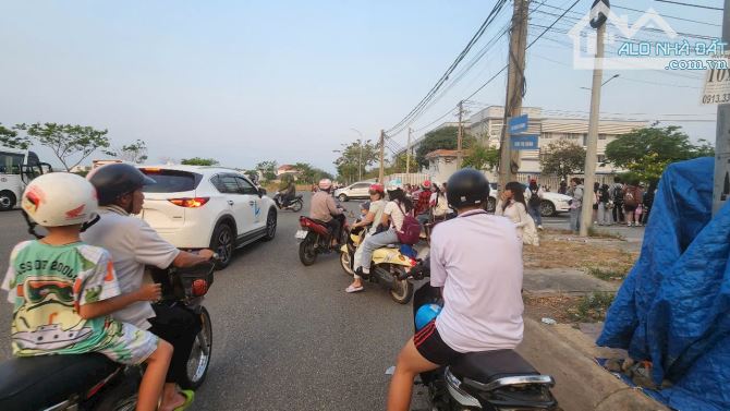 EM CẦN BÁN VÀI LÔ ĐẤT VIEW TRƯỜNG HỌC KHU TÁI ĐỊNH CƯ PHÚ MỸ GIÁ ĐẦU TƯ