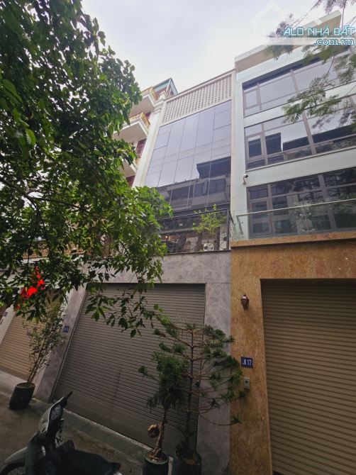 Bán nhà Xuân La Tây Hồ 88 m2 xây 5 tầng có gara ô tô và Thang máy