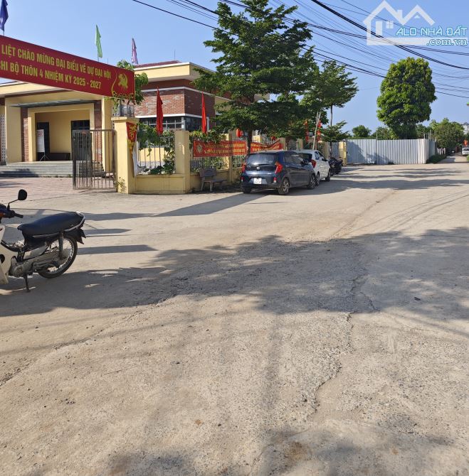 Bán mảnh đất Đông Mỹ, Thanh Trì 44m2, đường thông, ô tô vào đất, giá 2,85 tỷ