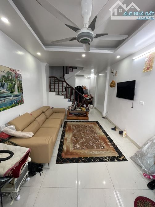 NGỌA LONG 39M, 5 TẦNG, 5,25 TỶ, Ở NGAY, FULL ĐỒ