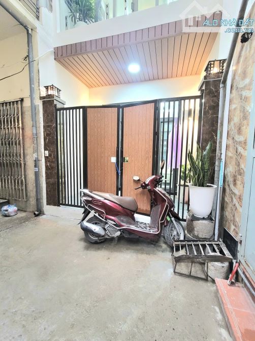 40M2 - NHÀ ĐẸP - FULL ĐỒ - NGÕ NÔNG - SỔ VUÔNG - NHỈNH 9 TỶ - ĐỘI CẤN