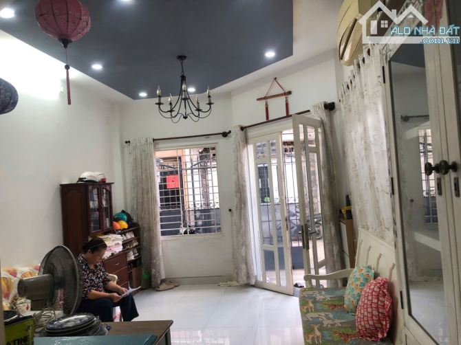 BÁN NHÀ GÓC 2MT HXH BẠCH ĐẰNG,P24,BÌNH THẠNH. 4,6X13. 5 TẦNG, GIÁ 15 CÒN 12,3 TỶ TL.