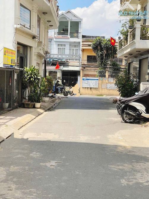 LÊ TRỌNG TẤN - HẺM XE HƠI TRÁNH THÔNG PHẠM ĐĂNG GIẢNG - XE HƠI NGỦ TRONG NHÀ - 60M2 - 5 TẦ