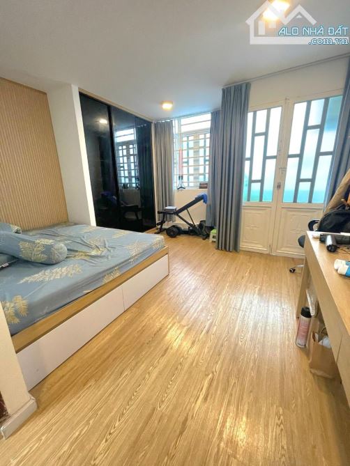 NHÀ GẦN MÃ LÒ , DT 34m2, Thiết Kế Đẹp Mới, 3PN, Nhỉnh 4Tỷ
