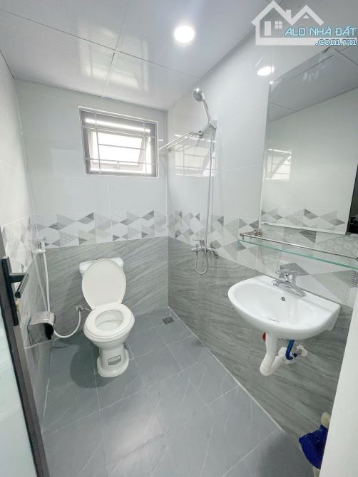 Cho Thuê CCMN 304 Hồ Tùng Mậu Bắc Từ Liêm 30m2 Studio Cửa Sổ Ban Công Giặt Riêng Thang Máy