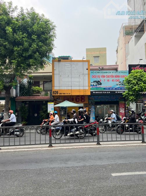 Bán nhà mặt tiền giá rẻ nhất đường 3/2, Phường 14, Quận 10. DT: 4*20m. Chỉ: 22 tỷ