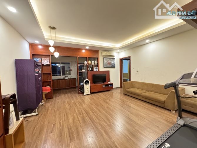 Cần Gấp. Bán Chung Cư Việt Hưng, Long Biên 83m2, chỉ 4,25 tỷ