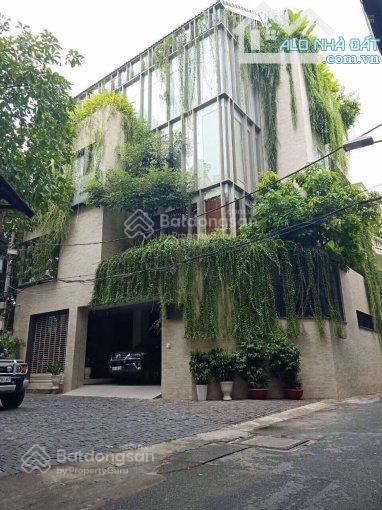 Biệt thự ngay khu K300 vip nhất quận Tân Bình, DT: 12x28m hầm 4 tầng giá chỉ 50 tỷ TL